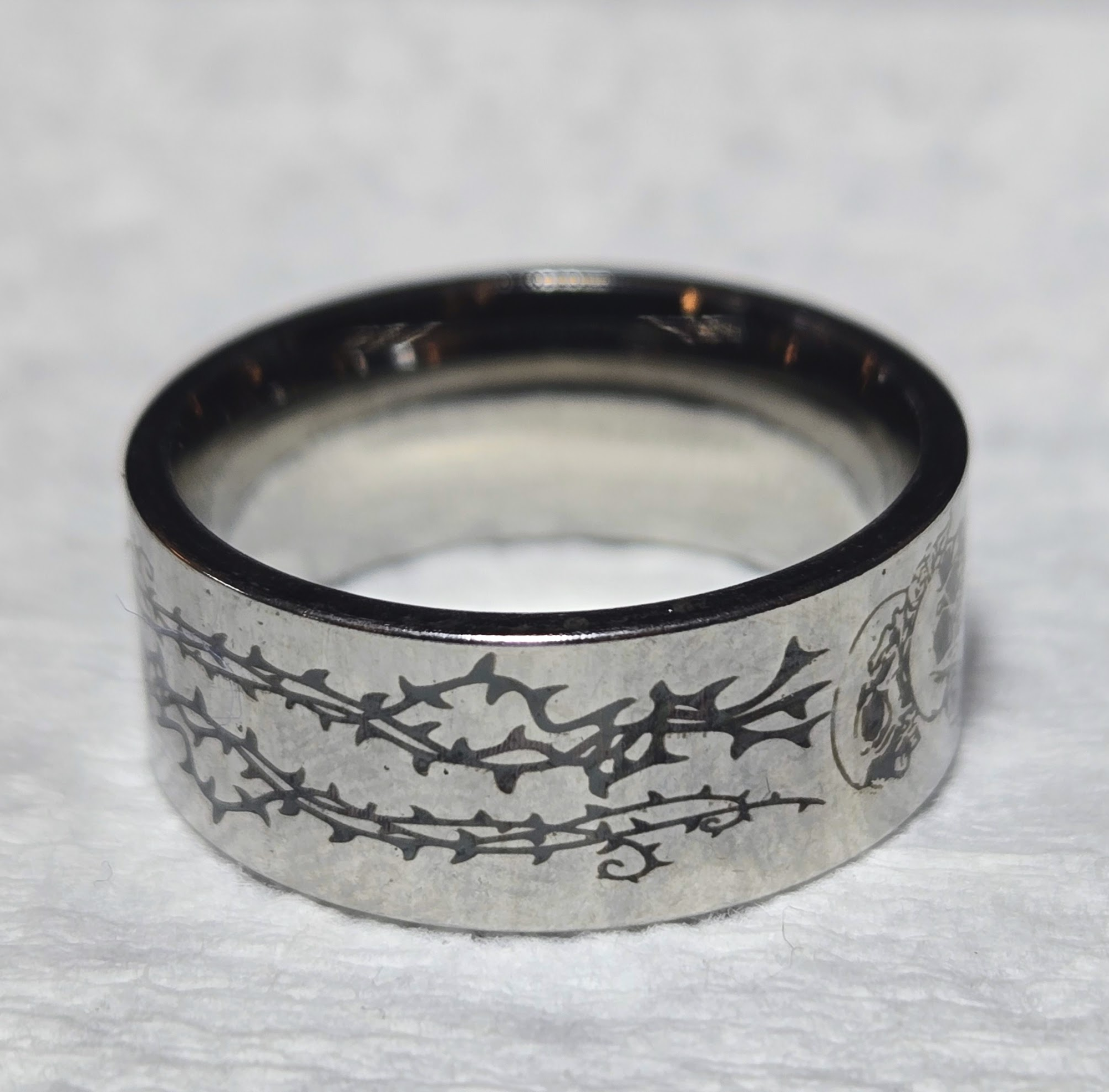 MR. BONES TRIBAL THORN RING